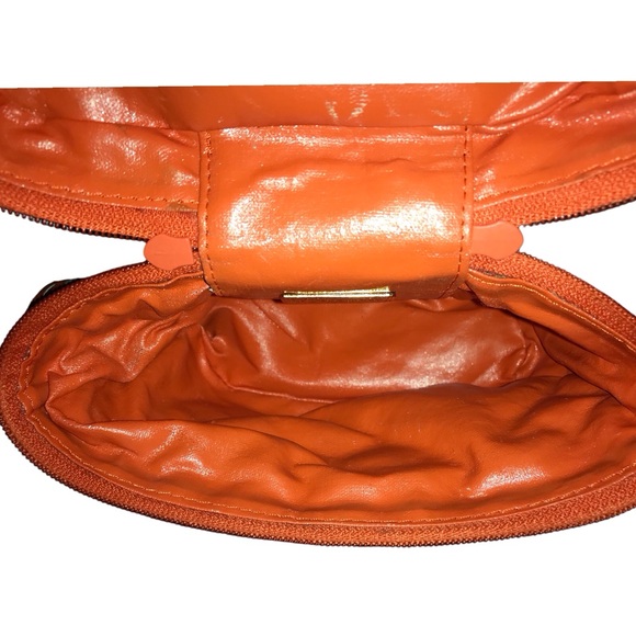 Vintage Quilted Crossbody Bag - Picture 5 of 15